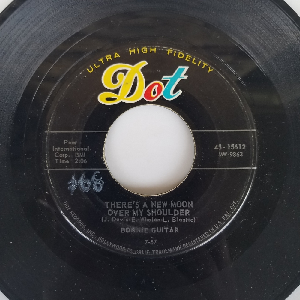 BONNIE GUITAR There a new moon over my shoulder MISTER FIRE EYES DOT 45 Q